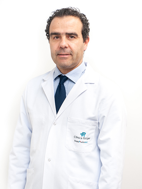 Doctor-Alejandro-Pablo-Formica-Clínica-Rotger-Grupo Quirónsalud