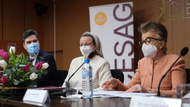 Victor Ribot, Julia Violero y Rosa María Regí