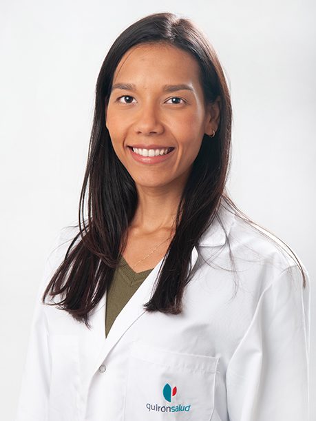 Dra-Mariana-Mena-Alex-Clínica-Rotger